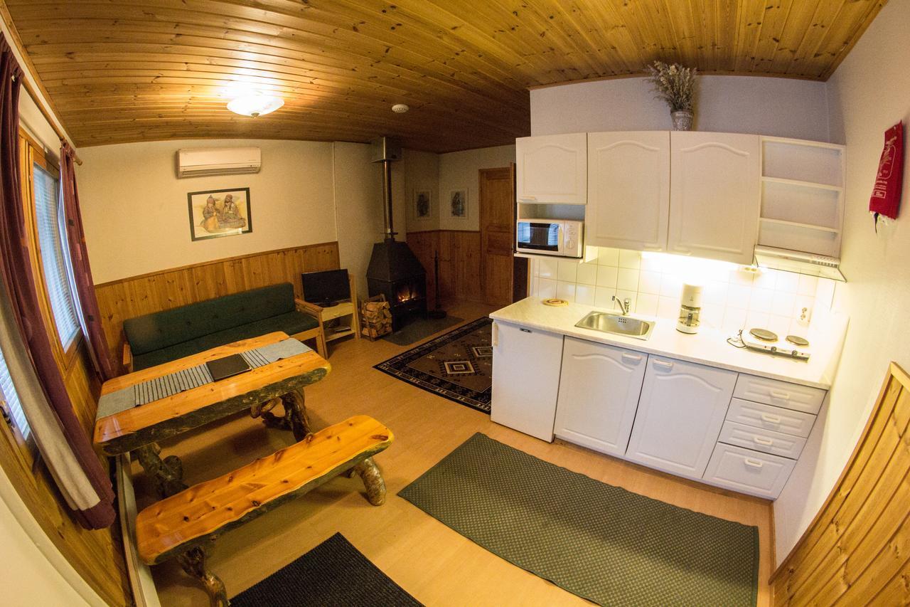 Kaamasen Kievari Kaamanen Buitenkant foto